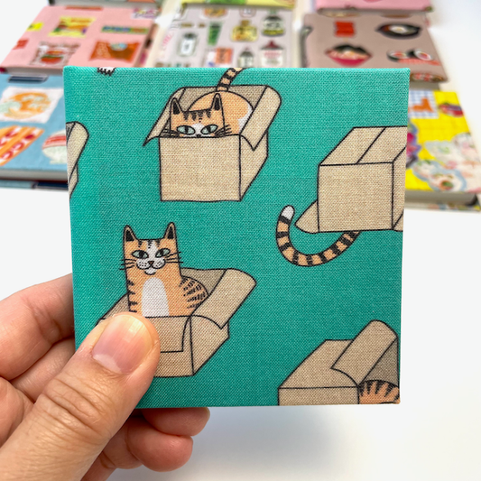 Tiny Cats in a Box